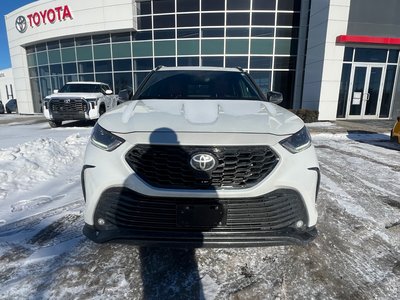 Toyota Highlander  2023 à Bolton, Ontario