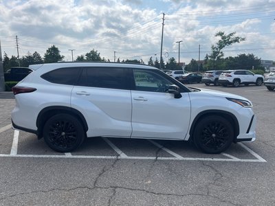 2024 Toyota Highlander in Bolton, Ontario