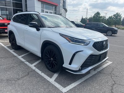 2024 Toyota Highlander in Bolton, Ontario