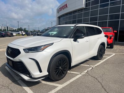 2024 Toyota Highlander in Bolton, Ontario