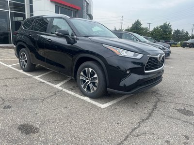 2026 Toyota Highlander in Bolton, Ontario