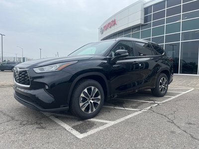 2026 Toyota Highlander in Bolton, Ontario