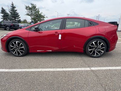 Toyota Prius Plug-in Hybrid  2025 à Bolton, Ontario