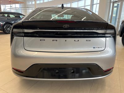 Toyota Prius Plug-in Hybrid  2026 à Bolton, Ontario