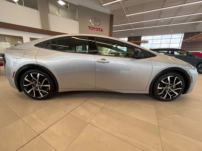 Toyota Prius Plug-in Hybrid  2026 à Bolton, Ontario