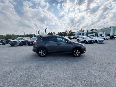 2018 Toyota RAV4 in Barrie, Ontario