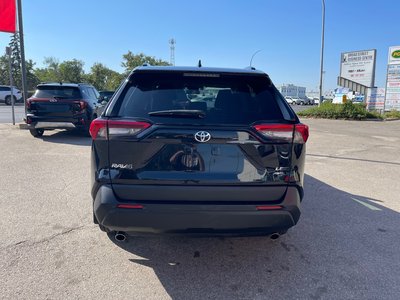 Toyota RAV4  2021 à Regina, Saskatchewan