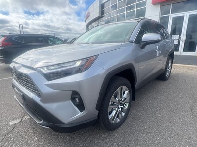 Toyota RAV4  2025 à Bolton, Ontario
