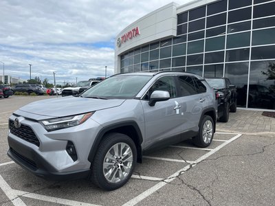 Toyota RAV4  2025 à Bolton, Ontario