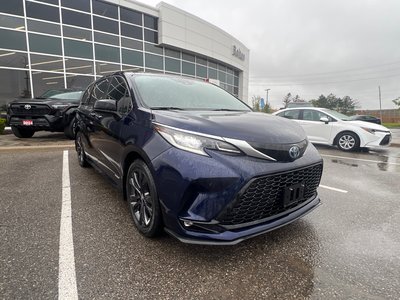 2021 Toyota Sienna Hybrid in Bolton, Ontario