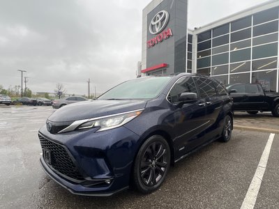 2021 Toyota Sienna Hybrid in Bolton, Ontario