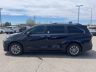 Toyota Sienna Hybrid  2024 à Bolton, Ontario