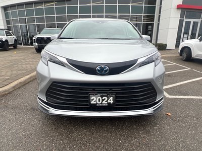2024 Toyota Sienna Hybrid in Bolton, Ontario