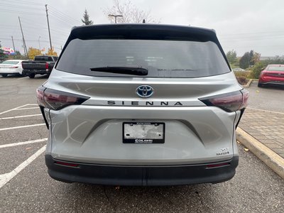 2024 Toyota Sienna Hybrid in Bolton, Ontario