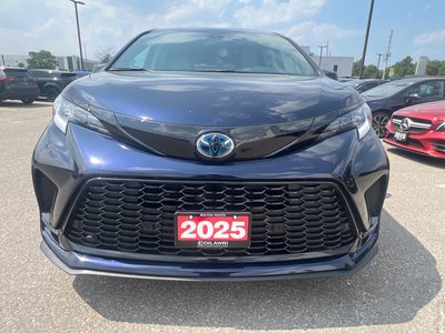 2025 Toyota Sienna Hybrid in Bolton, Ontario