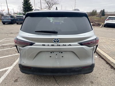 Toyota Sienna Hybrid  2025 à Bolton, Ontario