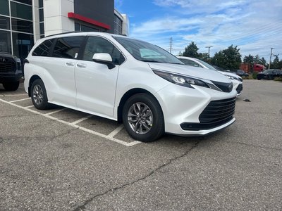 Toyota Sienna Hybrid  2026 à Bolton, Ontario
