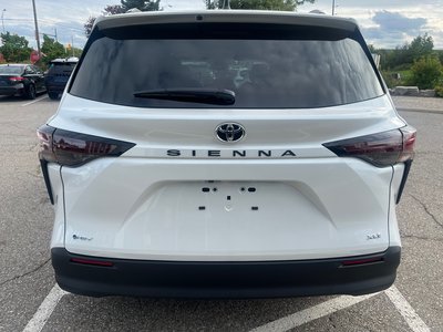 Toyota Sienna Hybrid  2026 à Bolton, Ontario