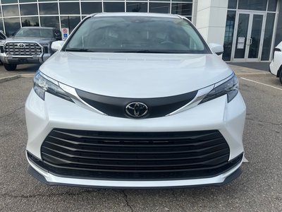 Toyota Sienna Hybrid  2026 à Bolton, Ontario