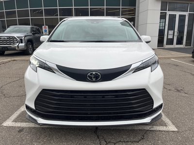 Toyota Sienna Hybrid  2026 à Bolton, Ontario