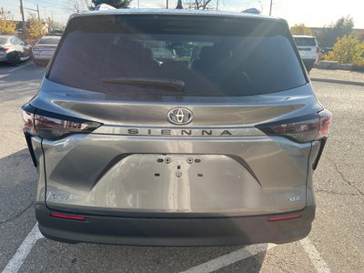Toyota Sienna Hybrid  2026 à Bolton, Ontario