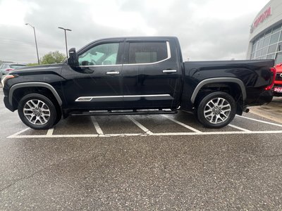 Toyota TUNDRA 4X4  2023 à Bolton, Ontario