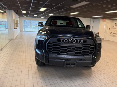 Toyota Tundra 4X4  2023 à Vancouver, Colombie-Britannique