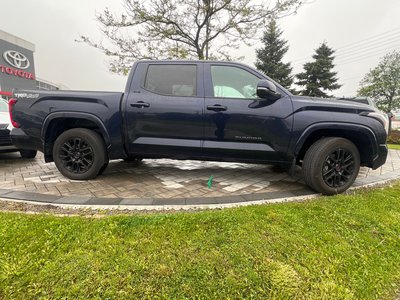 2024 Toyota TUNDRA 4X4 in Bolton, Ontario