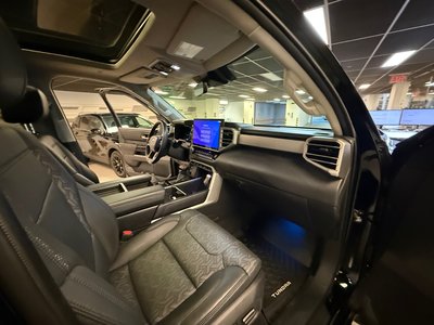 Toyota Tundra Hybrid  2024 à Vancouver, Colombie-Britannique