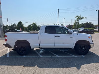 Toyota Tundra  2015 à Bolton, Ontario