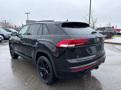 2022 Volkswagen Atlas Cross Sport in Mississauga, Ontario