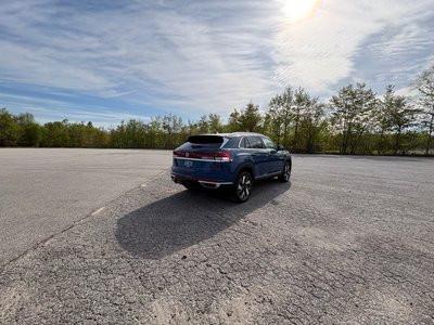 2026 Volkswagen Atlas Cross Sport in Barrie, Ontario