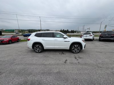 2023 Volkswagen Atlas in Barrie, Ontario