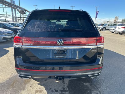 2024 Volkswagen Atlas in Calgary, Alberta