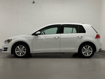 Volkswagen Golf  2015 à Vancouver, Colombie-Britannique