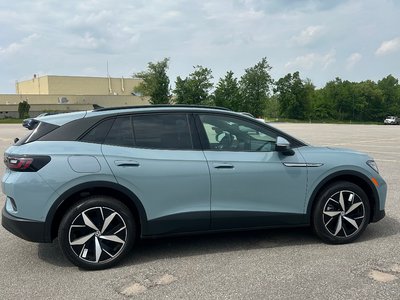 2025 Volkswagen ID.4 in Barrie, Ontario