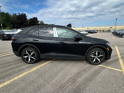 2025 Volkswagen ID.4 in Barrie, Ontario