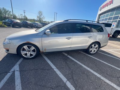 2010 Volkswagen Passat Wagon in Bolton, Ontario
