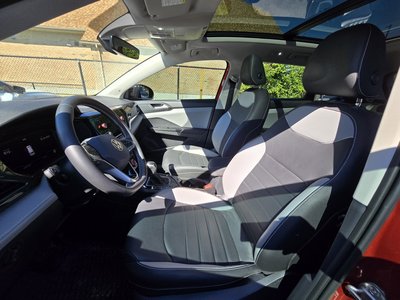 Volkswagen Taos  2023 à Markham, Ontario