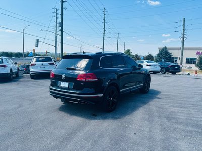 2016 Volkswagen Touareg in Barrie, Ontario