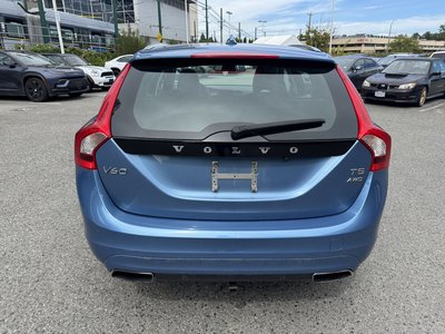 Volvo V60  2015 à Vancouver, Colombie-Britannique