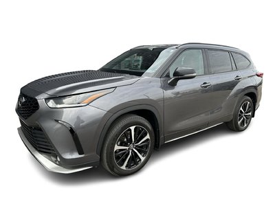 2022 Toyota Highlander in Mississauga, Ontario