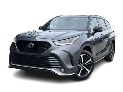 2022 Toyota Highlander in Mississauga, Ontario