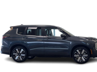 2025 Mitsubishi Outlander in Regina, Saskatchewan