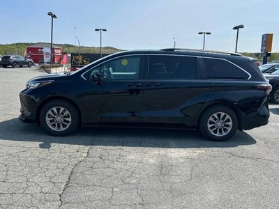 Toyota Sienna Hybrid  2024 à Regina, Saskatchewan