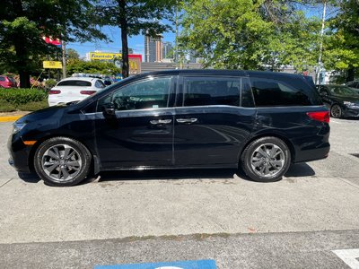 2022 Honda Odyssey in North Vancouver, British Columbia