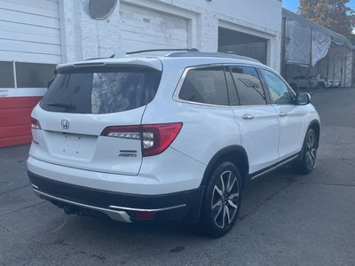 2022  Pilot in North Vancouver, British Columbia