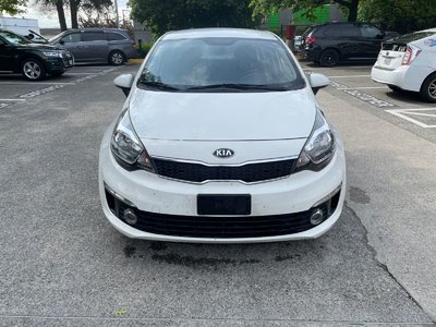 Kia Rio  2017 à Vancouver, Colombie-Britannique