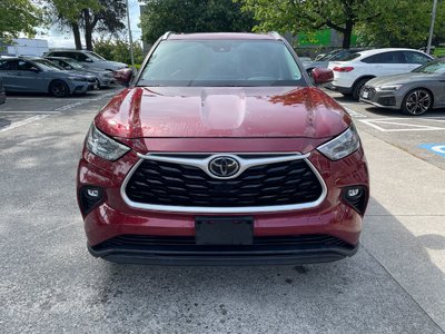 2020 Toyota Highlander in Vancouver, British Columbia