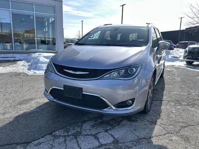 Chrysler Pacifica  2017 à Mississauga, Ontario